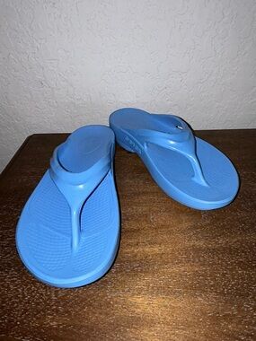 OOFOS OOriginal Thong Slip On Recovery Sandal Shoes